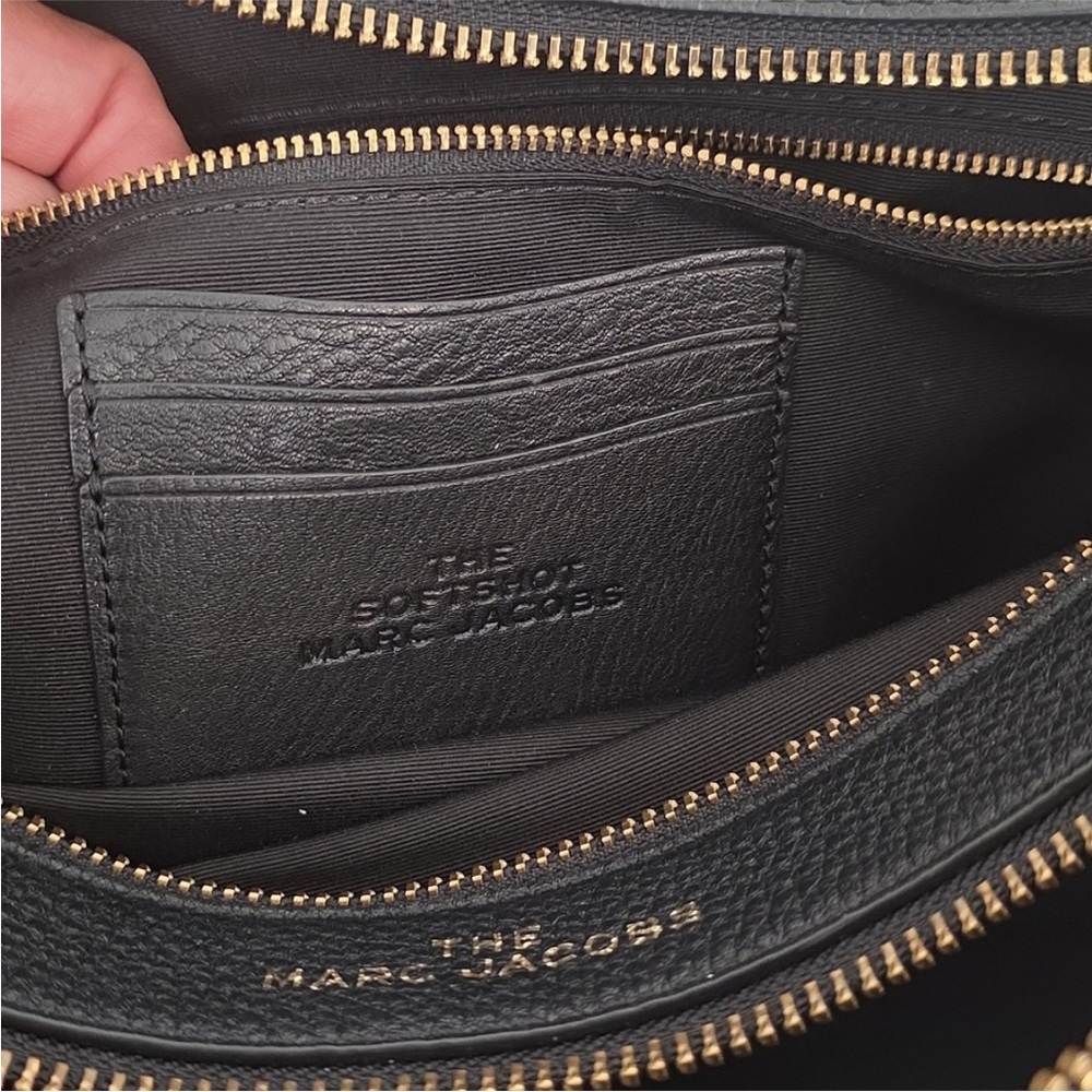 Marc Jacob’s Black Leather Crossbody Bag - Picture 3 of 15